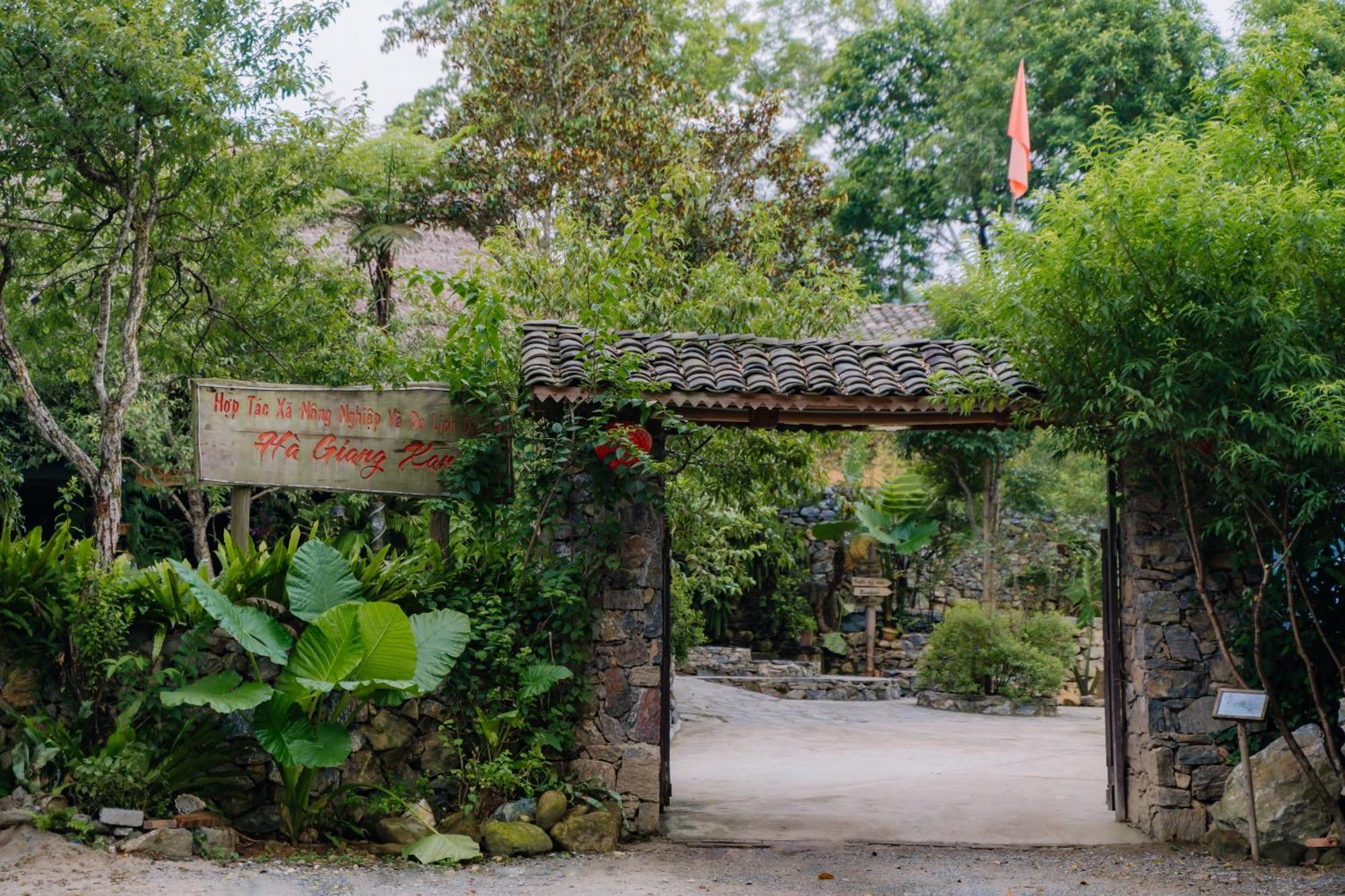 Ha Giang Xanh Retreat - Trekking, Tour, Motorbike Rental Exterior photo